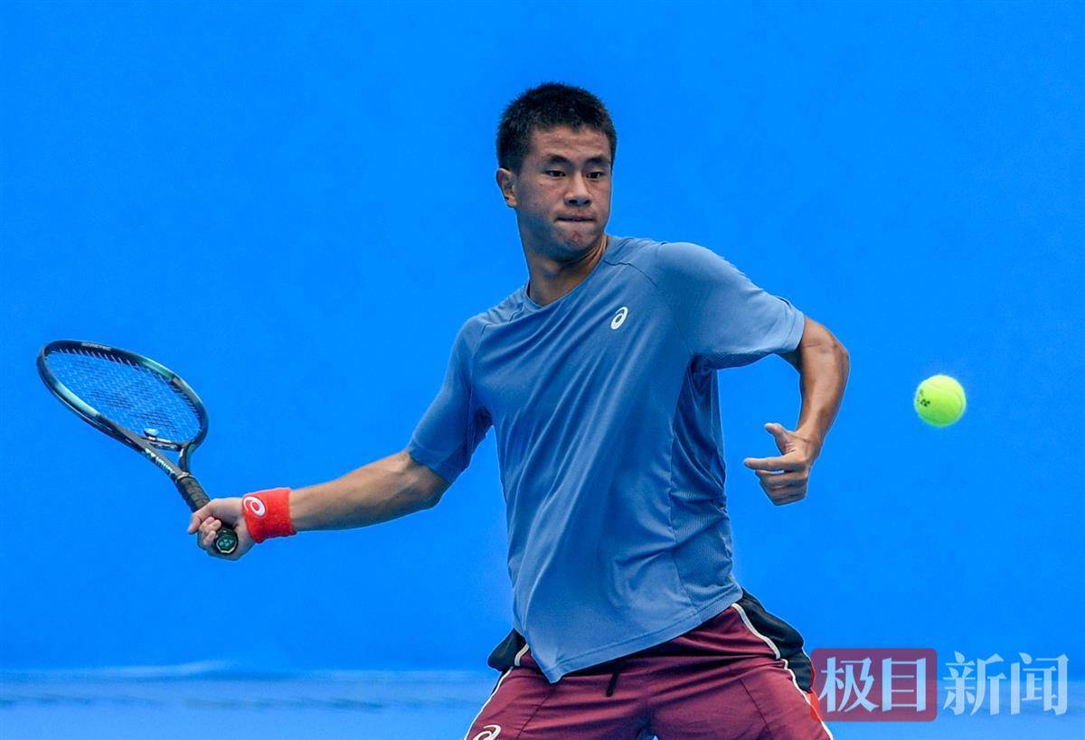 年轻且能在 年轻且能在