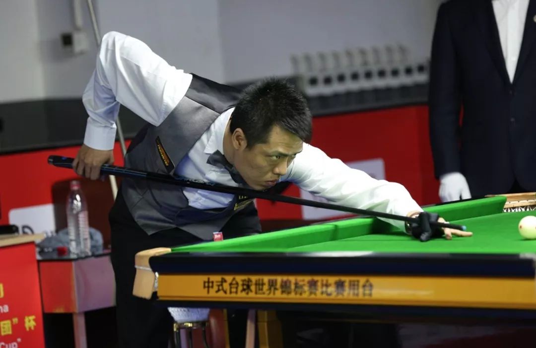 际舞台上崭 际舞台上崭